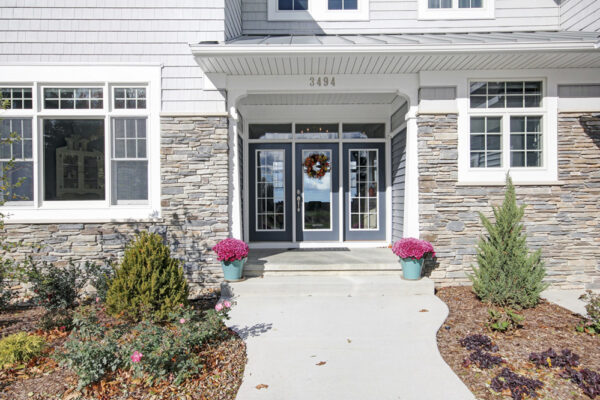Waters Edge Exterior | David Bos Homes