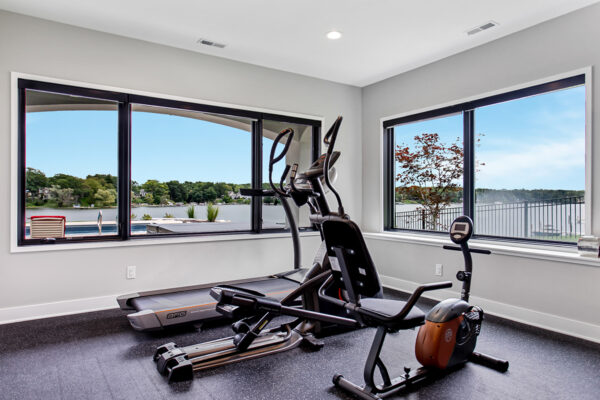 16131 Coventry Ln Spring Lake-88
